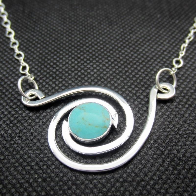 COLLAR PLATEADO ESPIRAL - Petick Joyería Artesanal